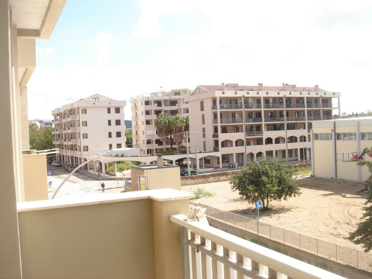 Casa Vacanze Lunatya Apartment Alghero Luaran gambar